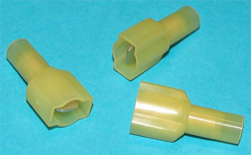 .250.032-3.3 TERMINALS MALE DISCONNECT FULLY INSULATED NYLON 100 PER PACK #MDFN-20-250